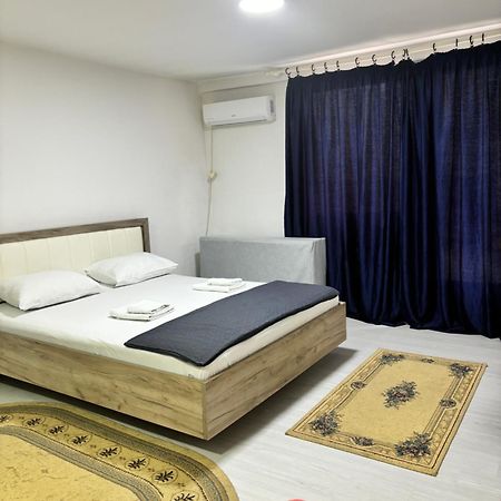 Apartman Sava Ni Exterior foto