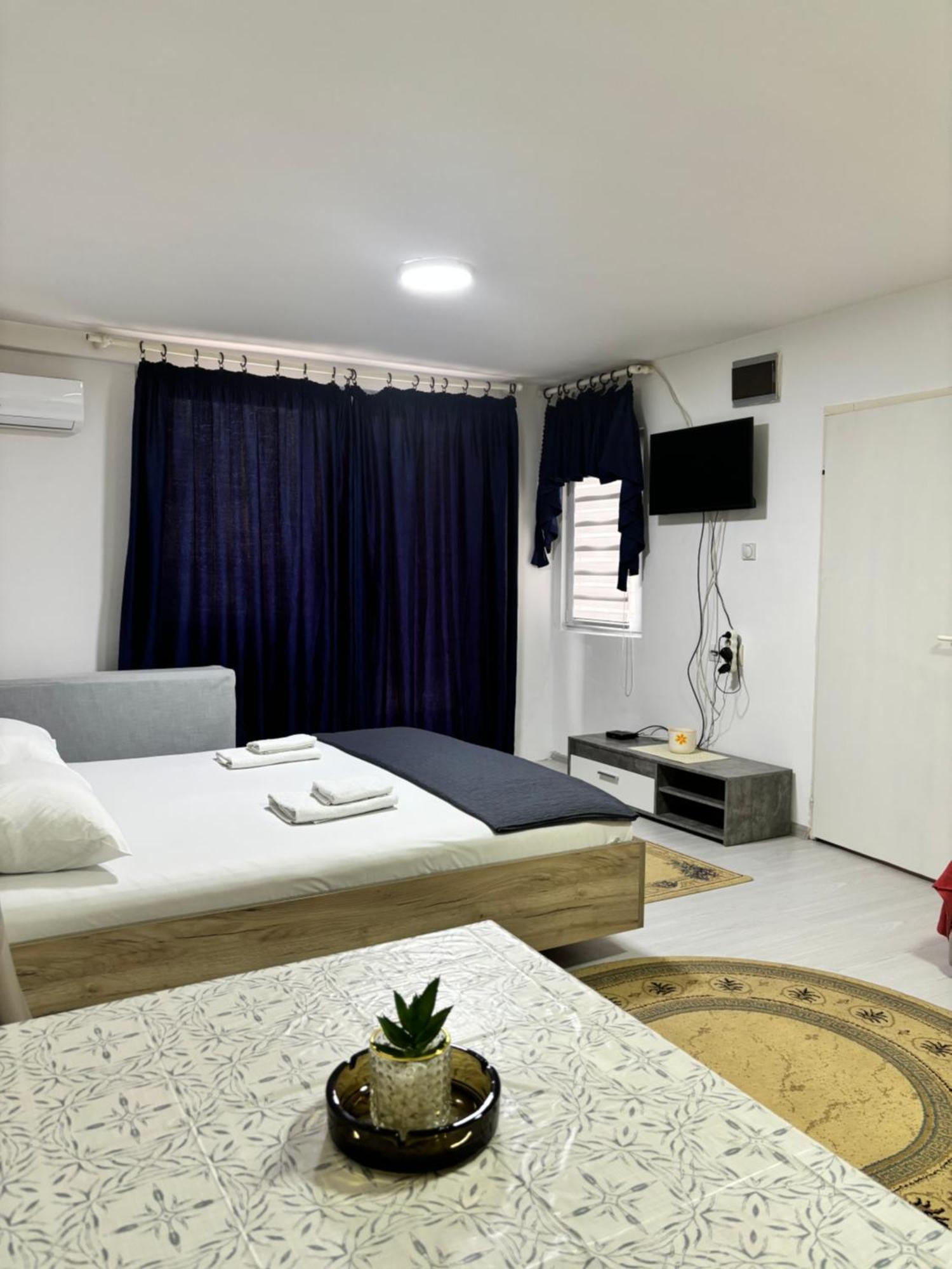 Apartman Sava Ni Exterior foto